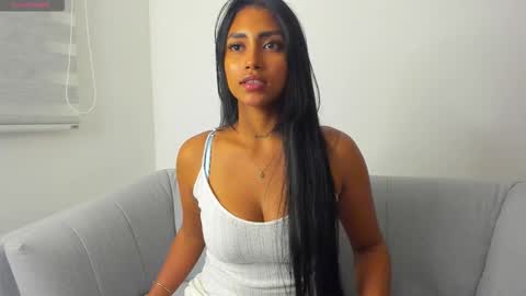 Mia Velvet  online show from December 2025 05:46:01 AM