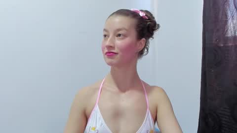 Snapshot of miavolkova_ chatting on September 2025 05:27:01 PM  Chloe  online show from September 2025 05:27:01 PM