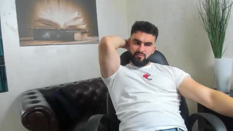 MicahLane online show from October 2025 05:15:01 AM