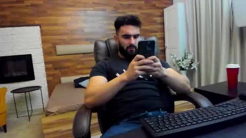 MicahLane online show from November 2025 05:07:02 AM