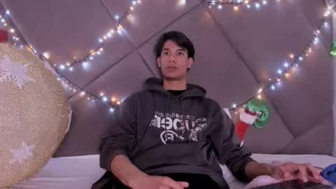 michael_vidal online show from November 2025 07:56:02 PM