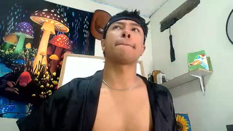 Snapshot of michaelstones chatting on May 2026 03:18:01 PM michaelstones online show from May 2026 03:18:01 PM