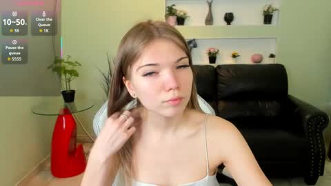 michafox online show from April 2026 12:44:02 PM