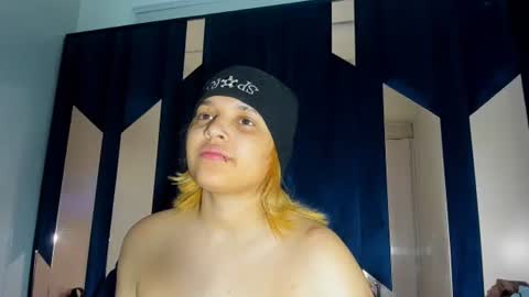 michell_rs online show from September 2025 04:29:01 AM