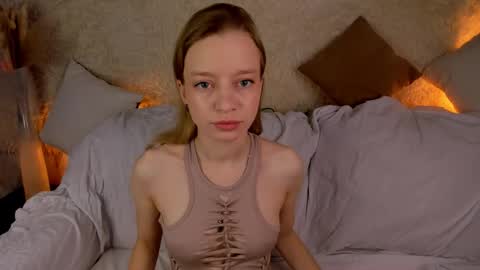 michelle_blond online show from December 2025 07:49:01 AM