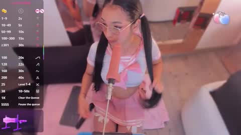 michelle_cutee_ online show from November 2025 08:03:01 PM