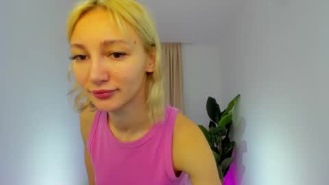 Dilana online show from March 2025 12:23:02 PM