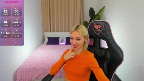 Dilana online show from March 2025 06:44:02 PM