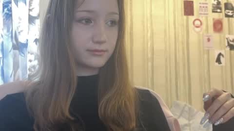 Snapshot of michelle_neely chatting on September 2025 06:18:01 AM michelle_neely online show from September 2025 06:18:01 AM