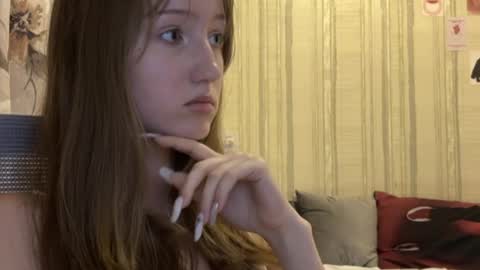 Snapshot of michelle_neely chatting on October 2025 09:35:02 PM michelle_neely online show from October 2025 09:35:02 PM