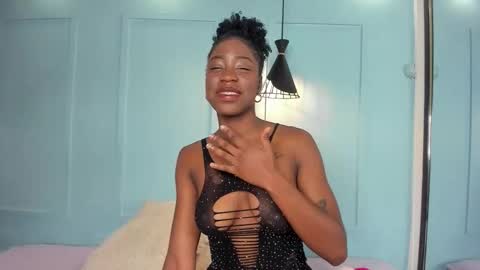 michellepose online show from November 2025 12:59:01 PM