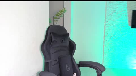 Snapshot of michelliibeautiful chatting on September 2025 05:26:03 PM Michellee online show from September 2025 05:26:03 PM