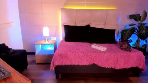 michonne_09 online show from December 2025 12:51:01 AM