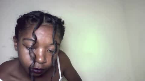 Snapshot of michou_69 chatting on June 2026 06:47:01 PM michou_69 online show from June 2026 06:47:01 PM