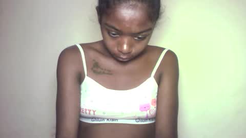 Snapshot of michou_69 chatting on June 2026 09:24:01 AM michou_69 online show from June 2026 09:24:01 AM