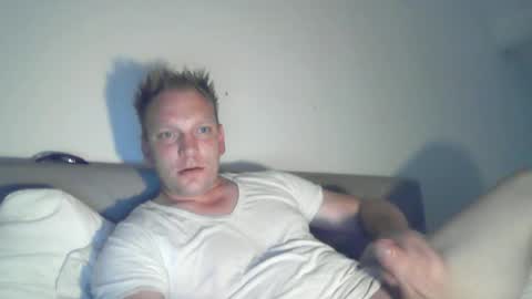 mickkxl online show from July 2026 10:56:02 AM