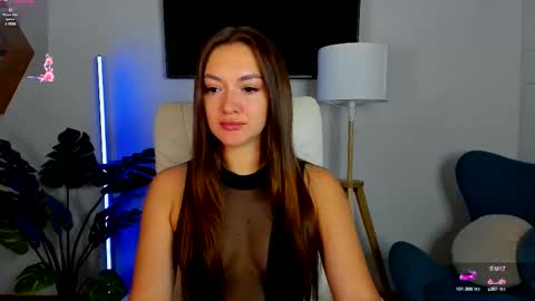micky___love online show from October 2025 06:37:01 PM