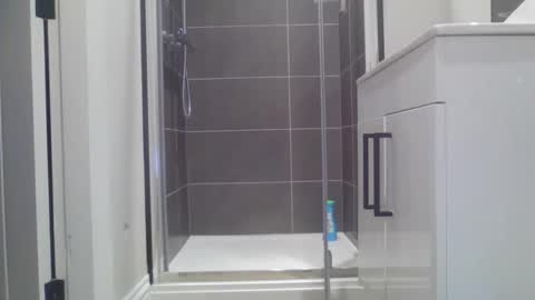 micky online show from April 2026 05:20:02 PM