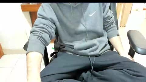 microfama00 online show from March 2026 11:35:01 AM