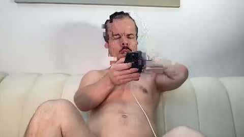 Snapshot of midgettripod1 chatting on October 2025 11:46:01 PM Aaron online show from October 2025 11:46:01 PM