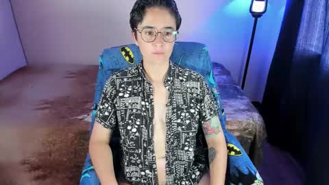 Blue online show from November 2025 03:29:02 PM