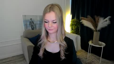 midnighteaura online show from April 2026 03:57:02 AM