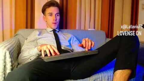 Snapshot of midnighter__ chatting on November 2025 09:03:02 PM Alexey or just Alex online show from November 2025 09:03:02 PM