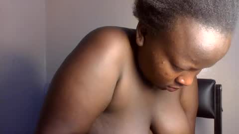 Snapshot of midnightt_curves chatting on June 2026 07:02:01 PM midnightt_curves online show from June 2026 07:02:01 PM