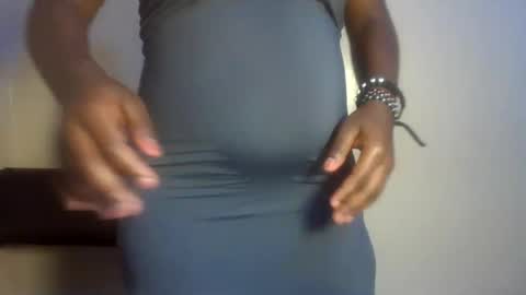Snapshot of midnightt_curves chatting on June 2026 07:36:01 AM midnightt_curves online show from June 2026 07:36:01 AM