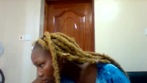 Snapshot of midnightt_tease chatting on September 2025 08:59:02 AM midnightt_tease online show from September 2025 08:59:02 AM