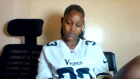 Snapshot of midnightt_tease chatting on October 2025 11:18:01 AM midnightt_tease online show from October 2025 11:18:01 AM