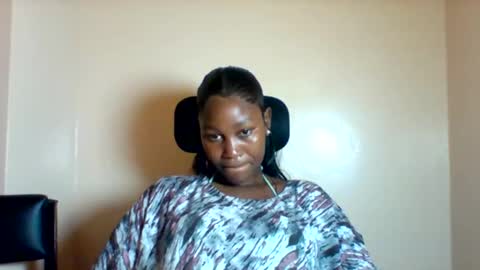 Snapshot of midnightt_tease chatting on October 2025 01:47:01 AM midnightt_tease online show from October 2025 01:47:01 AM