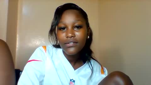 Snapshot of midnightt_tease chatting on December 2025 05:07:01 PM midnightt_tease online show from December 2025 05:07:01 PM