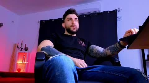 MightyAaron online show from April 2026 02:31:01 AM