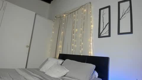 Miguel Hernandez online show from February 2025 12:37:02 AM