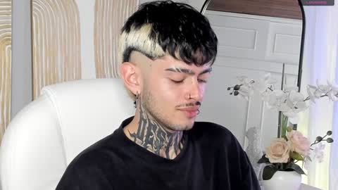 MIHAIL LEROY finally independent model online show from December 2024 09:17:01 PM