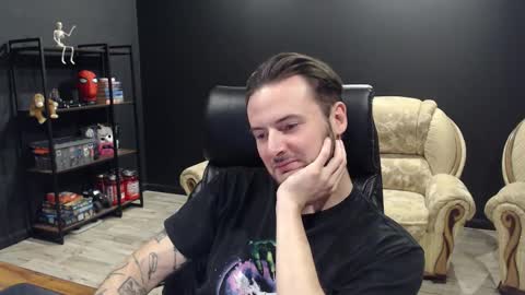 Misha Winchester online show from November 2025 07:05:02 PM