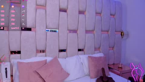 Miia Schwarz  online show from February 2025 10:02:02 PM