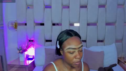 Snapshot of miia_schwarz chatting on February 2026 09:00:02 PM Miia Schwarz online show from February 2026 09:00:02 PM