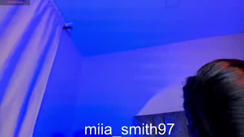 mia online show from November 2025 09:26:02 PM