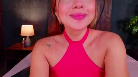 Snapshot of miia_sttone chatting on July 2026 04:35:02 PM miia_sttone online show from July 2026 04:35:02 PM