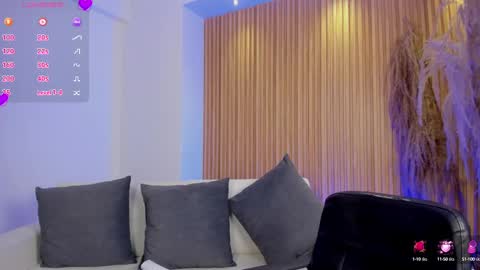 Miia 3 online show from February 2025 06:20:01 PM