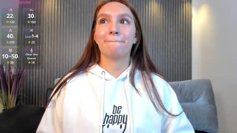 Miia 3 online show from March 2025 12:27:02 PM