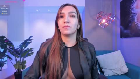 Miia 3 online show from October 2025 11:31:02 AM