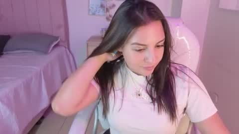 Snapshot of miia_thompson_1 chatting on July 2026 08:44:02 PM M I I A online show from July 2026 08:44:02 PM