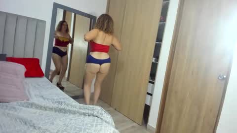 Mia Weed online show from April 2026 03:33:01 AM