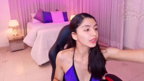 Mia online show from February 2025 03:31:02 AM