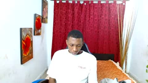 Snapshot of miilo18 chatting on June 2026 08:09:02 AM milo online show from June 2026 08:09:02 AM