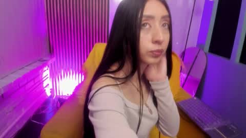 miilu  online show from March 2026 04:18:01 AM