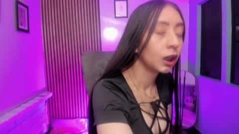 miilu  online show from April 2026 04:04:01 AM